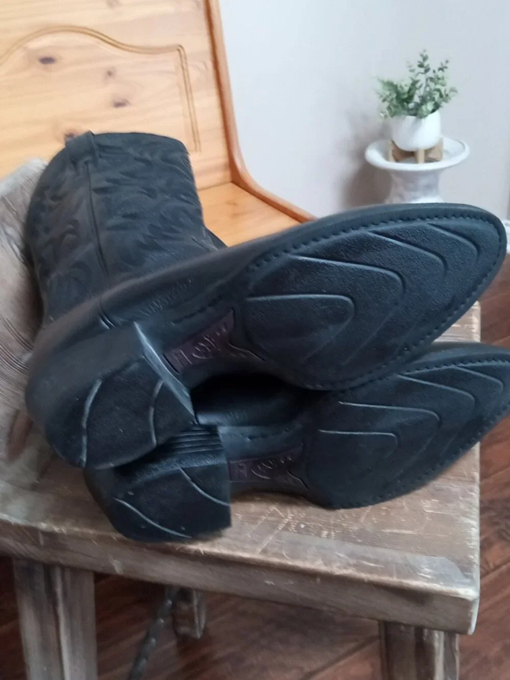 Ariat Men's Size 8 Heritage R Toe Western Boots